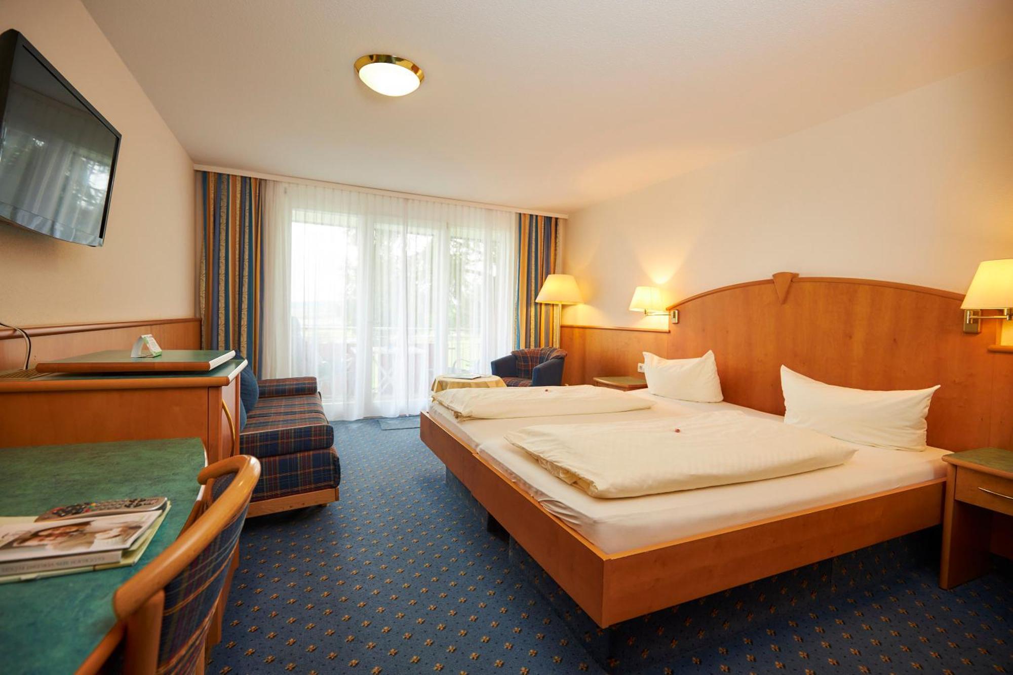 Flair Hotel Landgasthof Roger Löwenstein Екстериор снимка