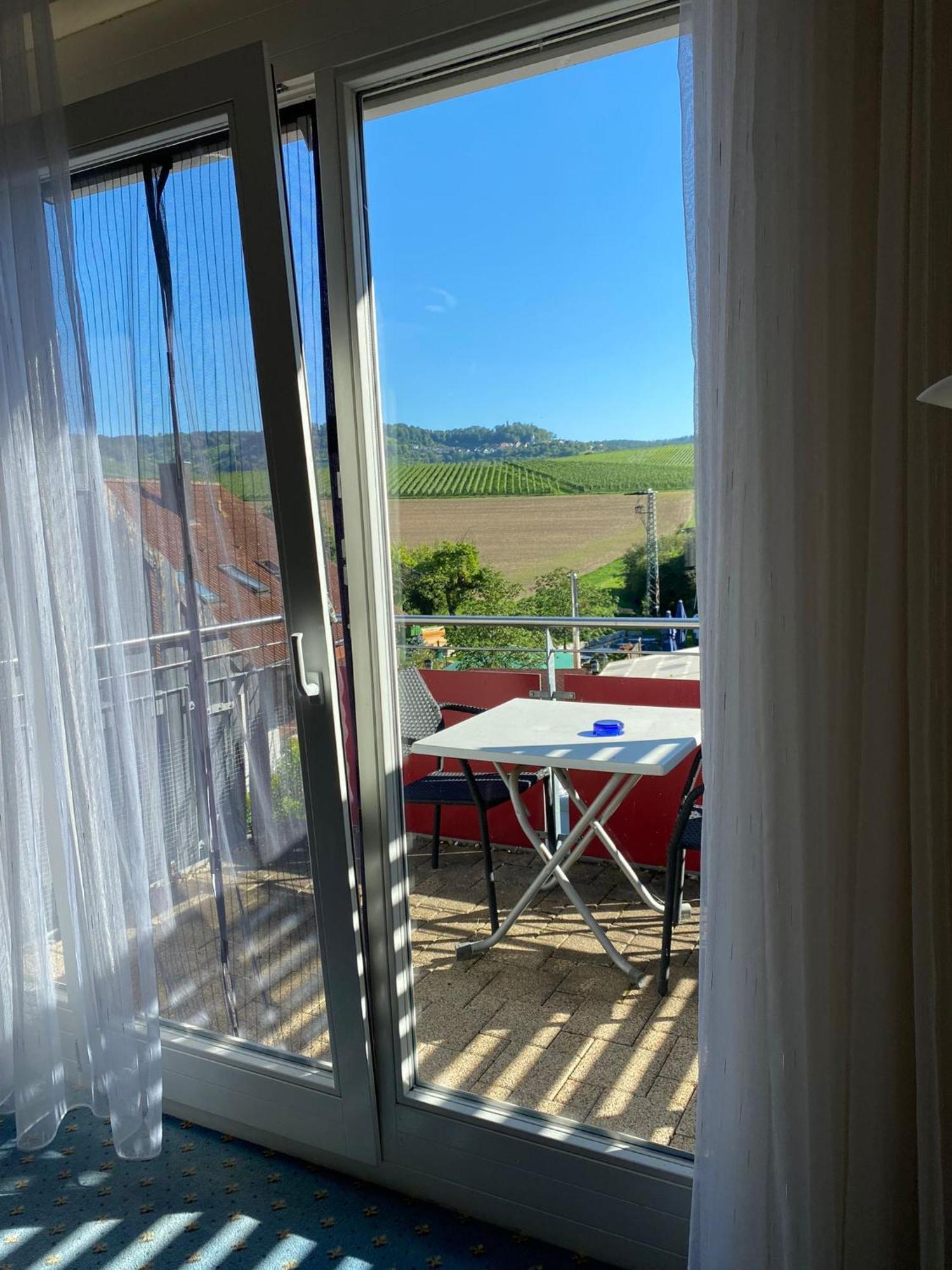 Flair Hotel Landgasthof Roger Löwenstein Екстериор снимка