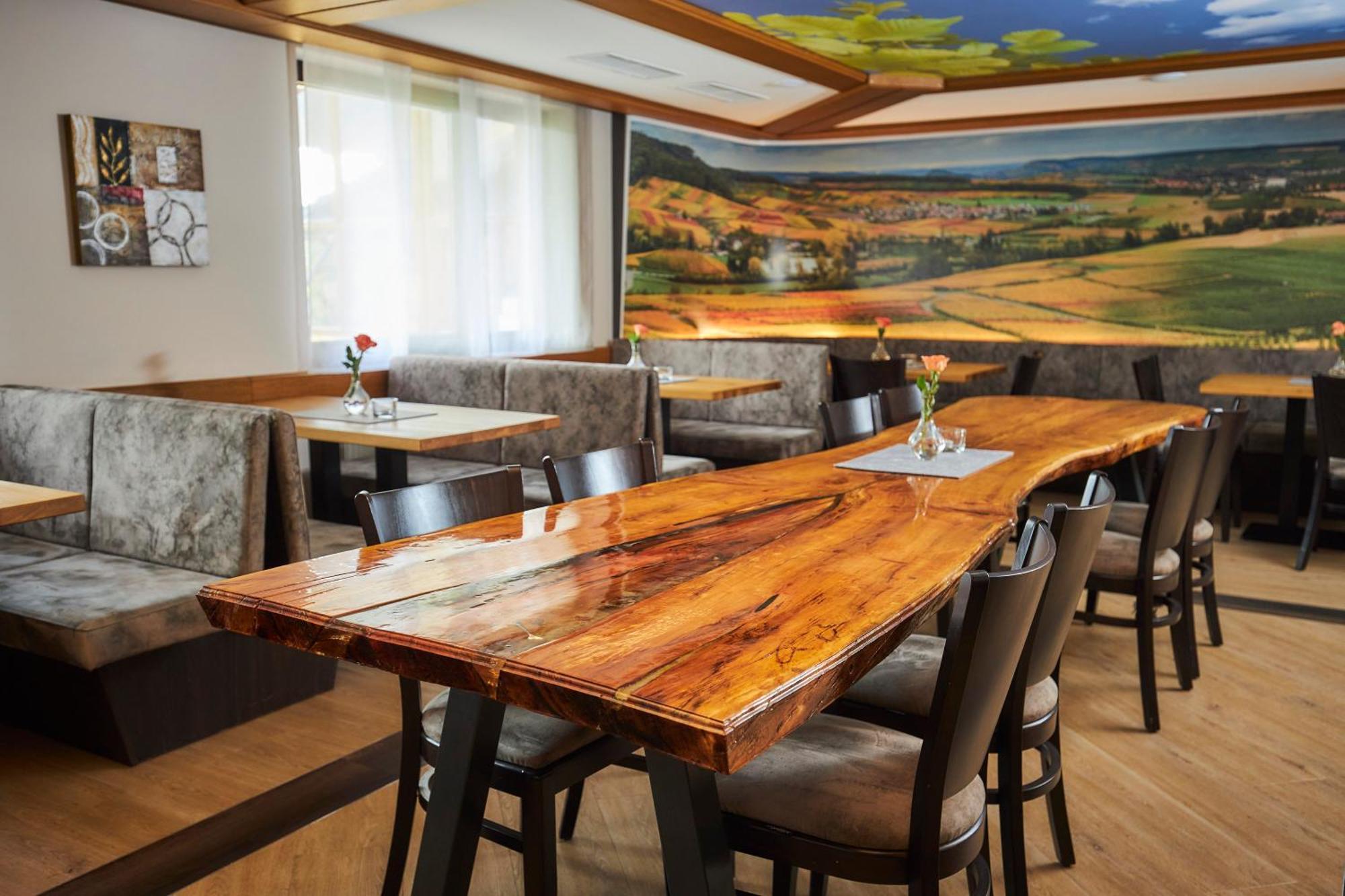 Flair Hotel Landgasthof Roger Löwenstein Екстериор снимка